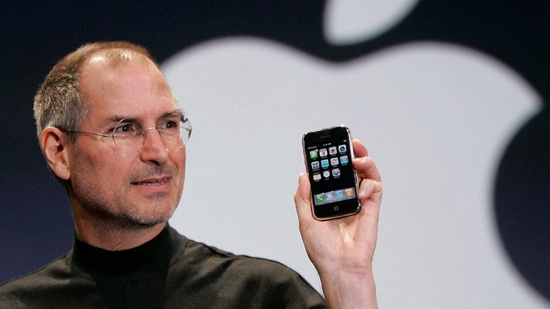 15 Yıl Önce Tanıtılan İlk iPhone’un Bugün Kulaklara Şaka Gibi Gelen 9 Özelliği