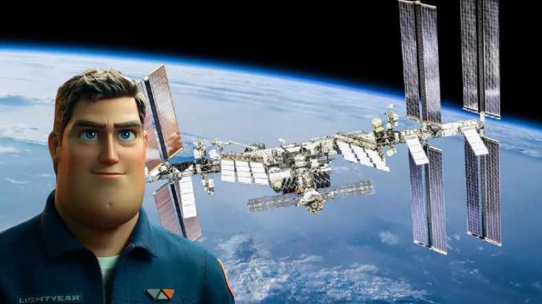 Toy Story'nin Sevilen Karakteri Buzz Lightyear, Bu Defa Gerçekten Uzaya Gidiyor: Astronotlar Lightyear İzleyecek