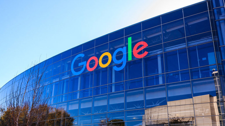 Google Patronu, Çalışanlarını Üstü Kapalı Tehdit Etti: "Aç Gibi Çalışmalıyız..."