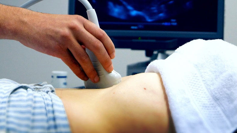 Yara Bandı Gibi Vücuda Yapıştırılan 'Ultrason Cihazı' Geliştirildi: Saatlerce Ultrason Kuyruğu Beklemek Tarih Olabilir…