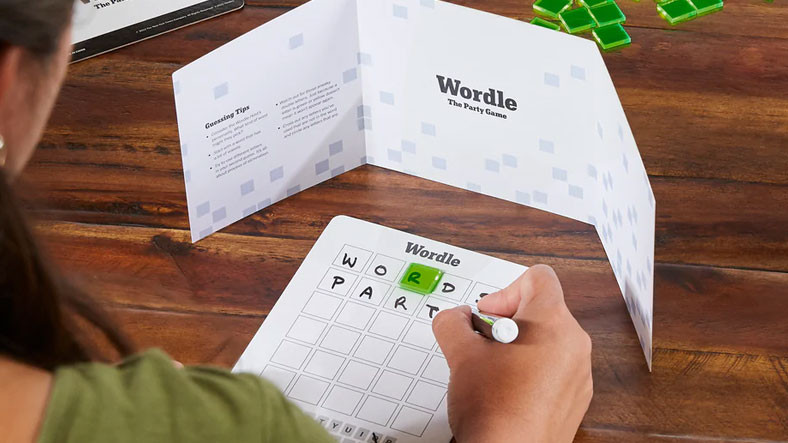 Dünyayı Kasıp Kavuran Kelime Tahmin Oyunu Wordle'ın Kart Oyunu Çıkıyor: Masa Başında Okey Oynamanın Yerini Tutar mı?