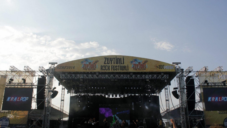 İptal Edilen Zeytinli Rock Festivali'nden Açıklama Geldi: "İtirazımız Reddedildi"