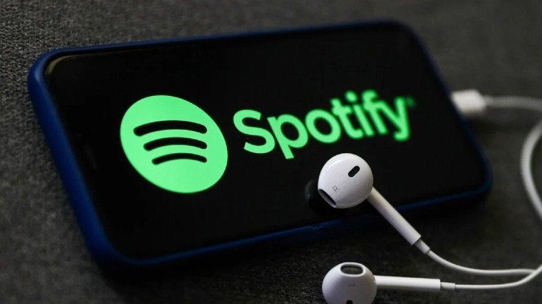 Spotify'a 'Dini Değerleri Aşağılama' ve 'Devlet Büyüklerine Hakaret' İçeren Oynatma Listeleri Nedeniyle Soruşturma