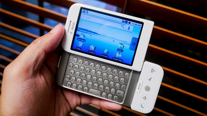 Tarihin İlk Android Telefonu 14 Yaşında: İşte HTC Dream'in Bugün Kulaklara Şaka Gibi Gelen Özellikleri
