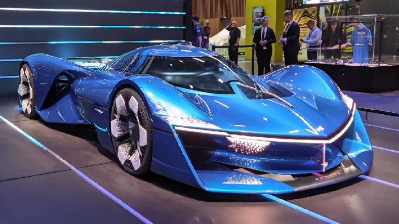 Dünyanın En Büyük Otomobil Etkinliklerinden Paris Otomobil Fuarı Bugün Başladı: İşte İlk Gün Gösterilen Araçlar