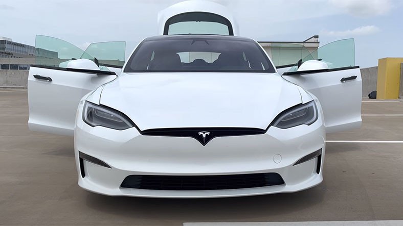 Tesla, Araçlarındaki “Park Sensörlerini” Kaldırma Kararı Aldı: Peki Araçlar Nasıl Park Edecek?