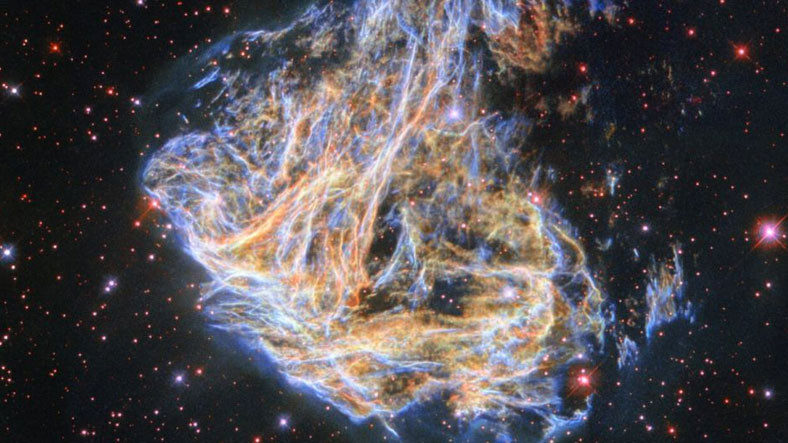 Hubble Uzay Teleskobu, Keşfedilmiş En Parlak Yıldız Patlamasının Fotoğrafını Paylaştı