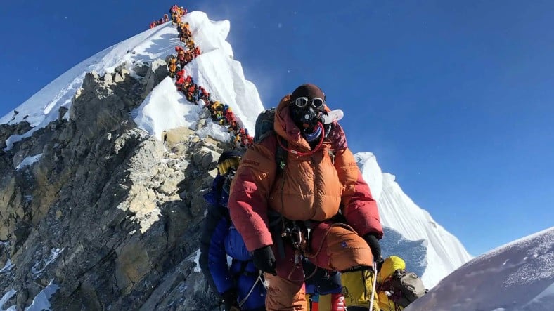 Everest'in Zirvesine Çıktığınızda Ne Olur? İşte ‘Ölüm Alanı’ Olarak Bilinen Zirvenin İnsan Vücuduna Yaptıkları