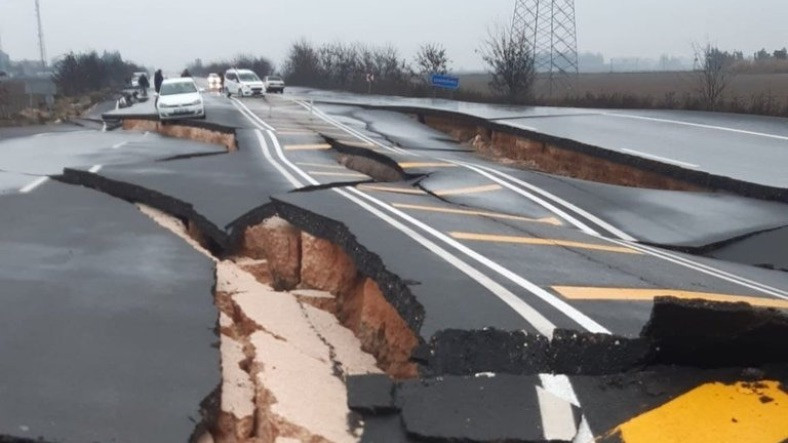 Tüm Ana Yollar Açıldı! Karayolları Genel Müdürlüğü, Deprem Sonrası Güncel Yol Durumunu Paylaştı