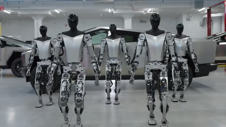 Elon Musk, Bugüne Kadar Üretilen İnsansı Robot "Optimus" Sayısını Açıkladı: Daha Bir Elin Parmağını Geçemediler…