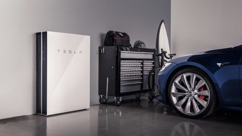 Tesla Otomobiller, Artık Direkt Güneş Gücüyle Şarj Edilebilecek: Maliyetler Düşecek!