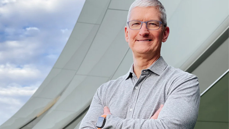 Apple'ın CEO'su Tim Cook, "Darlandığında" Başını Nasıl Boşalttığını Açıkladı: "Yapabileceğiniz En Âlâ Şey..."