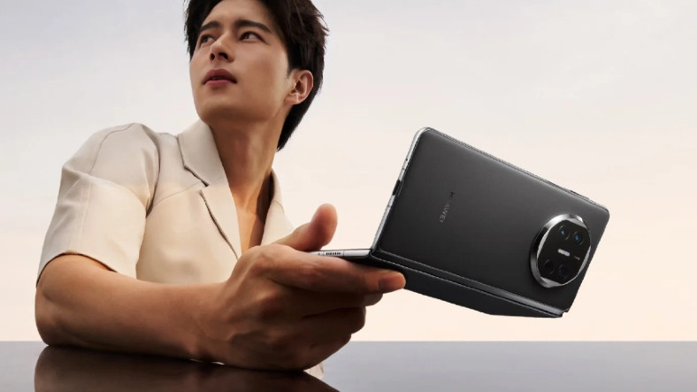 Huawei, Yeni Katlanabilir Telefonu Mate X5'i Tanıttı: İşte Özellikleri