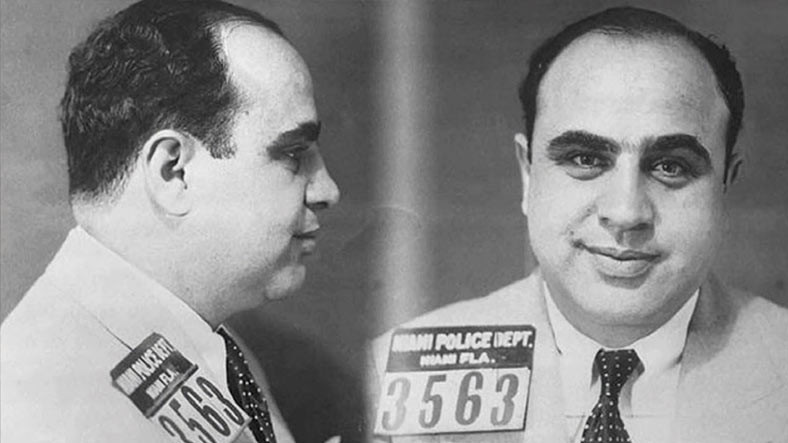 Tarihin Gördüğü En Azılı Mafya Önderlerinden Biri Olup Hukuk Tarihine Geçecek Kadar Enteresan Bir Sistemle Cezaevine Atılan Al Capone’un Sinemaları Aratmayan Öyküsü