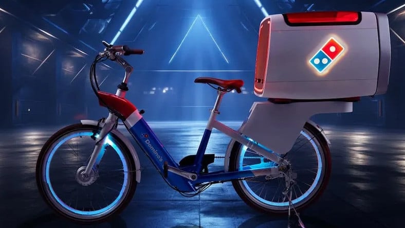 Domino's Pizza, Siparişleri Sıcak Teslim Edebilmek İçin Ardında Fırın Olan Elektrikli Bisikletle Taşıyacak